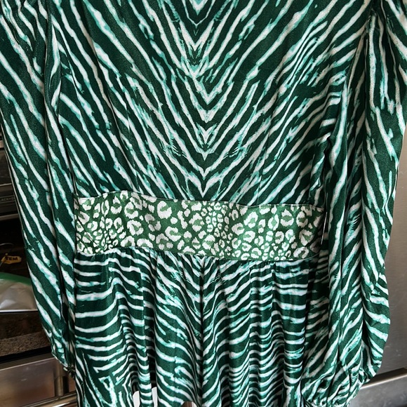 Rococo Sand Irene Blouse in Green - Picture 9 of 13